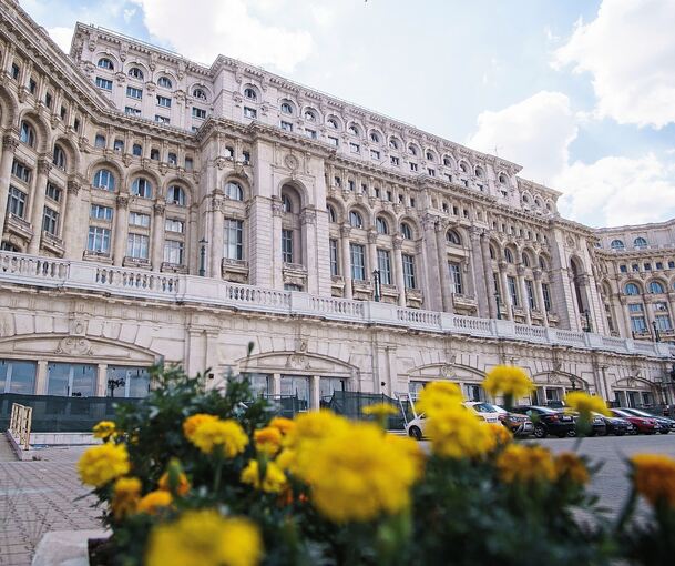 Das Parlamentsgebäude in Rumäniens Hauptstadt Bukarest.
