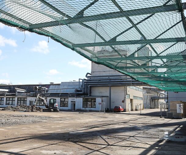 Auf dem alten Werzalit-Gelände in Oberstenfeld sollen einmal Wohnungen entstehen. Die Nachbarstadt Großbottwar sieht die Wachstumspläne der Gemeinde kritisch.