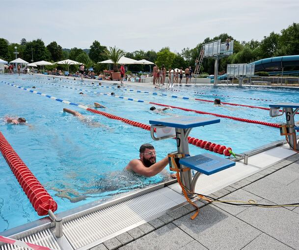 Ganz schön was los im Mineralfreibad Oberes Bottwartal.