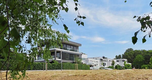 An der Caerphillystraße am Rand von Grünbühl-Sonnenberg sollen neue Häuser entstehen. Das Interesse an den Grundstücken ist groß.