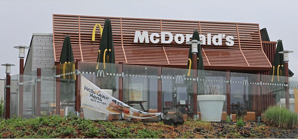 Auf die Terrasse von McDonalds verirren sich teils Ratten.