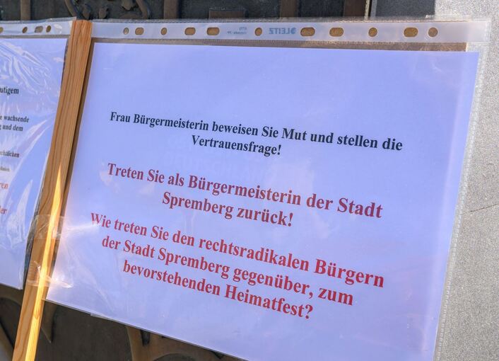 Nach Hilferuf der Bürgermeisterin - Protest in Spremberg