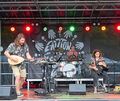 Die Band Kara Oman spielt zum Auftakt. Die Band Kara Oman spielt zum Auftakt.