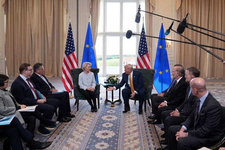 US-Präsident Trump trifft von der Leyen in Schottland