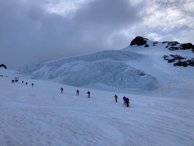 Bergsteiger auf dem Gletscher