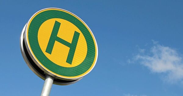 Aktuell fährt die Buslinie 625 als einzige quer durch das Ditzinger Gewerbegebiet Süd bis zum Thalesplatz – doch es gab Streichpläne dafür.