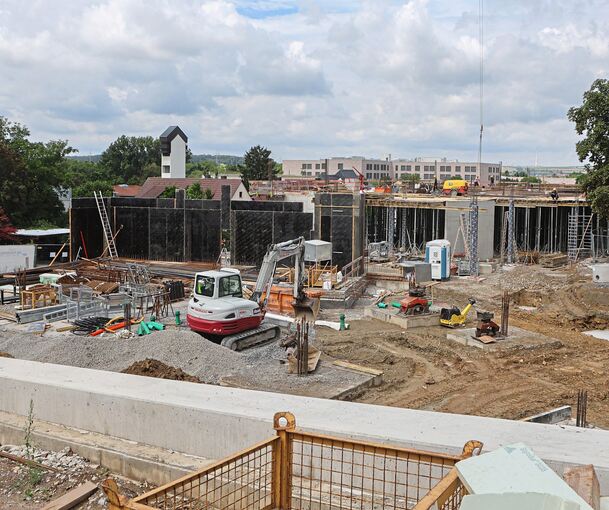 Die neue Freiberger Grundschule wächst und hat inzwischen neben einem Namen auch ein Betreuungskonzept für den Ganztag.