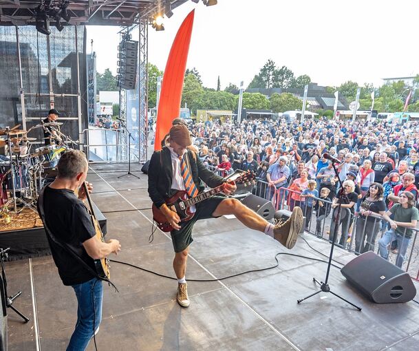 The Jack bezeichnet sich selbst als „AC/DC-Dampfhammer aus Süddeutschland“.