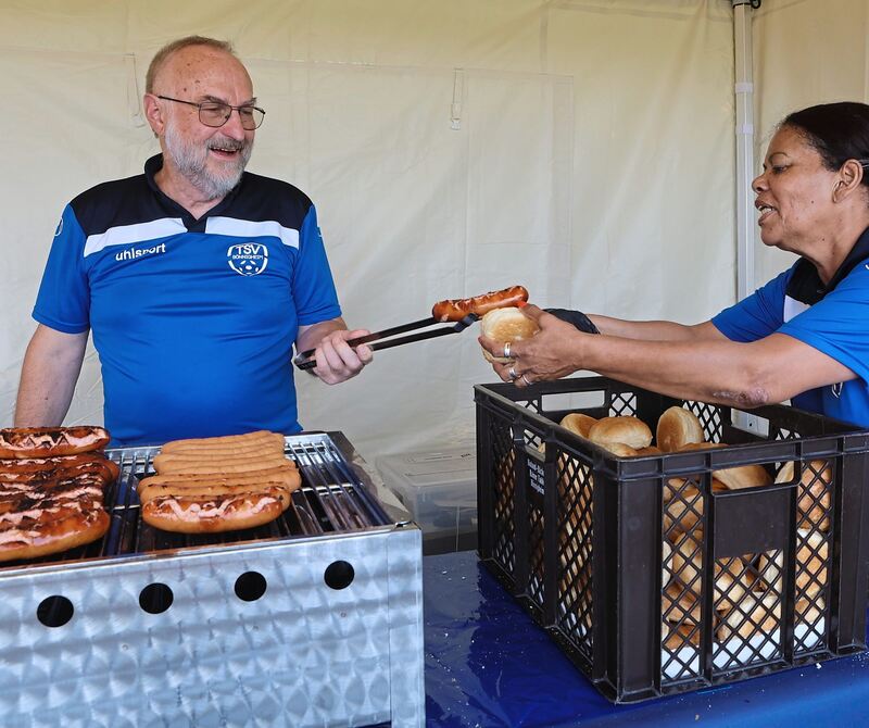 Verpflegung vom Grill. Verpflegung vom Grill.