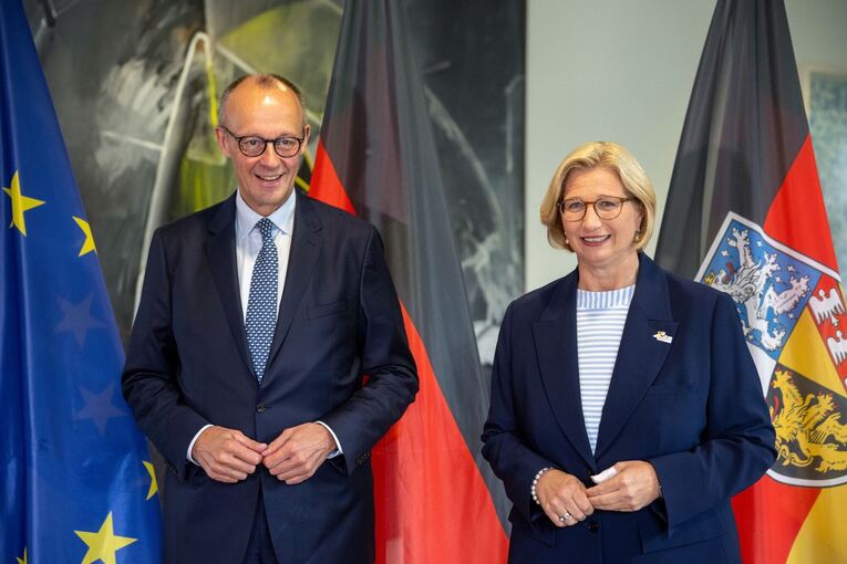 Bundeskanzler Merz besucht das Saarland