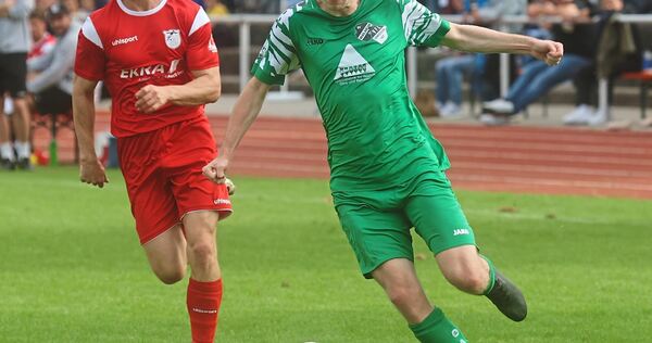 Der FV Löchgau II sicherte sich im Spiel um Platz drei ein Preisgeld von 200 Euro. Der FV Löchgau II sicherte sich im Spiel um Platz drei ein Preisgeld von 200 Euro.