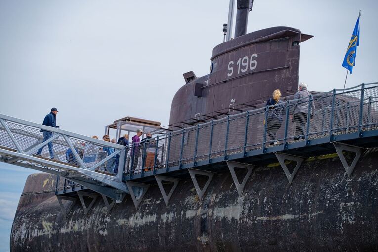 Marine U-Boot U17 öffnet für Besucher Marine U-Boot U17 öffnet für Besucher