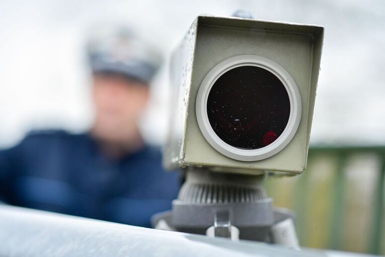 Geschwindigkeitskontrolle Geschwindigkeitskontrolle