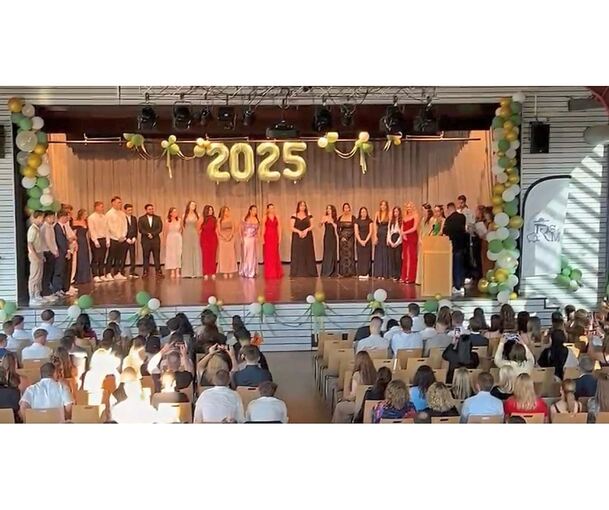 Stolze Absolventen der Realschule Markgröningen.
