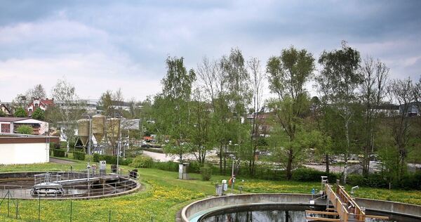 Die Bönnigheimer Kläranlage: Hinter der vierten Reinigungsstufe sollen zwei Wärmepumpen installiert werden. Die Bönnigheimer Kläranlage: Hinter der vierten Reinigungsstufe sollen zwei Wärmepumpen installiert werden.