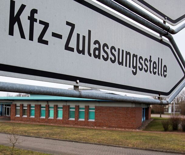 Angelegenheiten rund um Kfz-Zulassung und Führerschein müssen bis Jahresende in Ludwigsburg, Besigheim oder Gerlingen erledigt w Angelegenheiten rund um Kfz-Zulassung und Führerschein müssen bis Jahresende in Ludwigsburg, Besigheim oder Gerlingen erledigt werden.