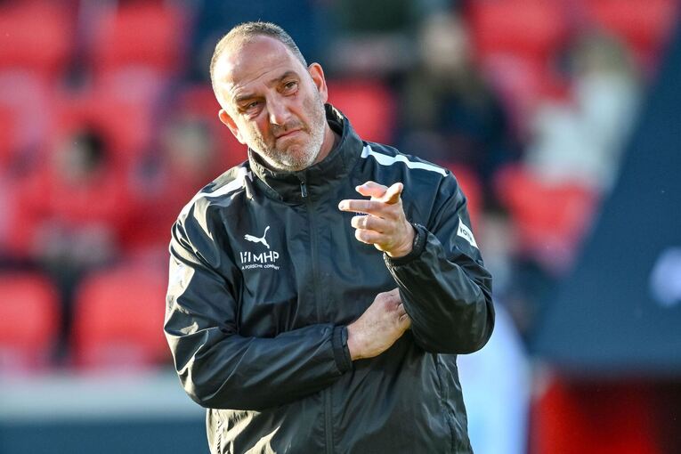 Frank Schmidt Frank Schmidt