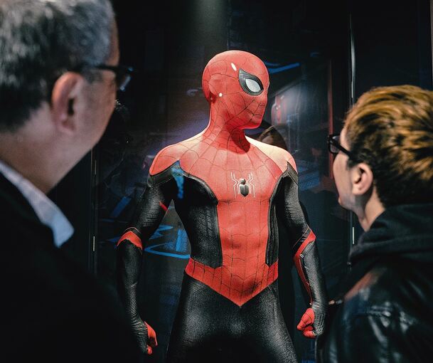 Bei der Marvel-Ausstellung lernen Besucherinnen und Besucher Spider-Man und Co genauer kennen.