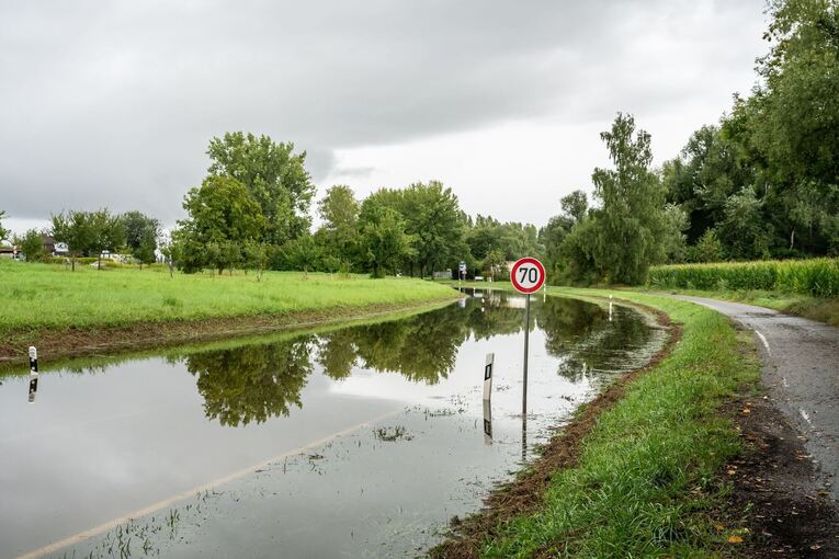 Überflutungen wegen Starkregen in Baden-Württemberg Überflutungen wegen Starkregen in Baden-Württemberg