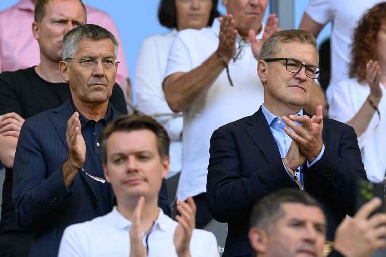 Herbert Hainer (l) und Jan-Christian Dreesen