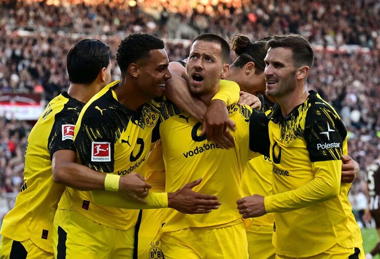 FC St. Pauli - Borussia Dortmund