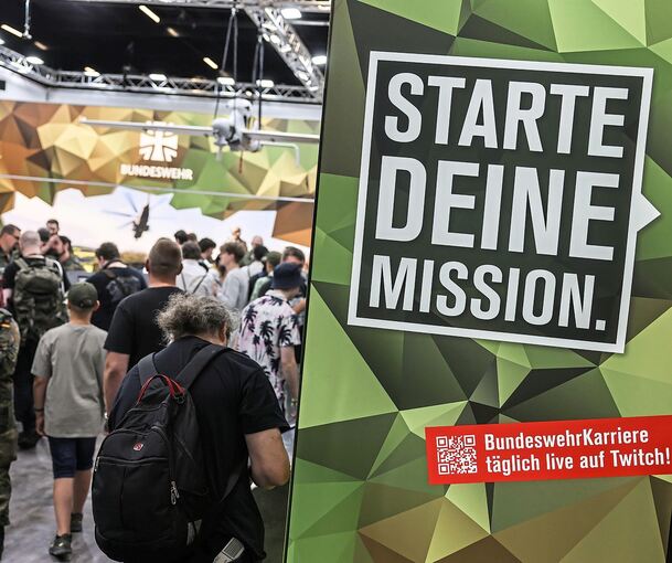 Bundeswehr-Werbung auf der Gamescom in Köln.