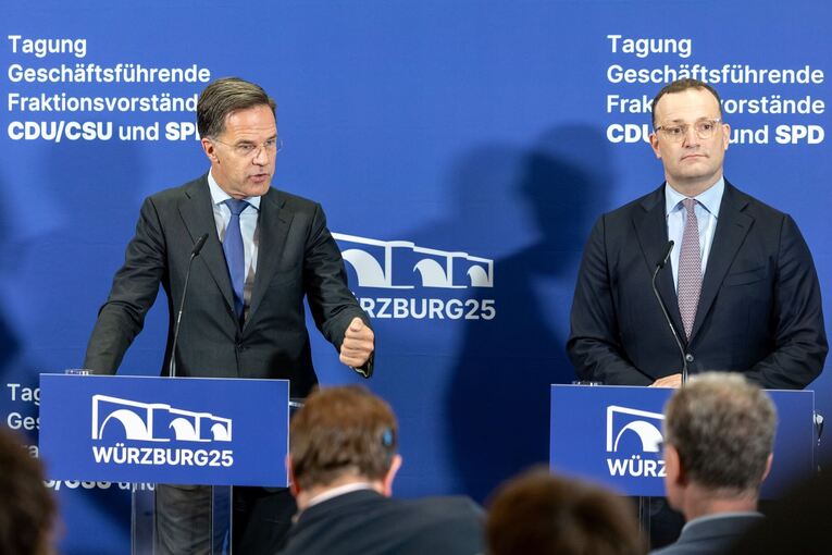 Klausur der Fraktionsvorstände CDU/CSU und SPD Klausur der Fraktionsvorstände CDU/CSU und SPD