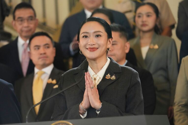 Thailands Ministerpräsidentin von Gericht abgesetzt Thailands Ministerpräsidentin von Gericht abgesetzt