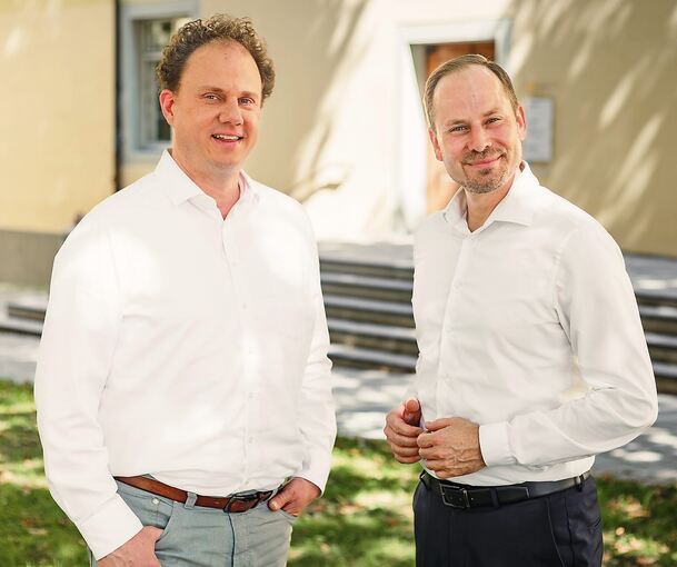 Ludwigsburgs Oberbürgermeister Matthias Knecht (links) mit Johannes Elster.