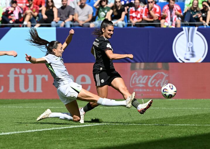 Bayern München - VfL Wolfsburg Bayern München - VfL Wolfsburg