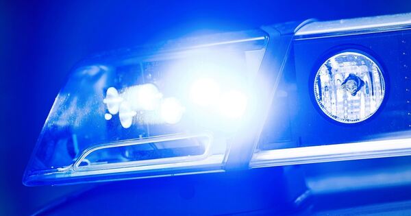 Unbekannter-besch-digt-geparktes-Auto-in-Gerlingen