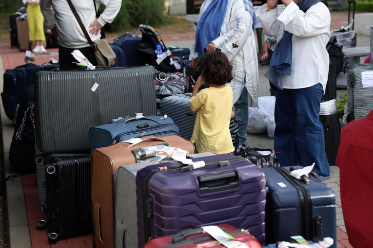 Ankunft von Afghanen mit Aufnahmezustand