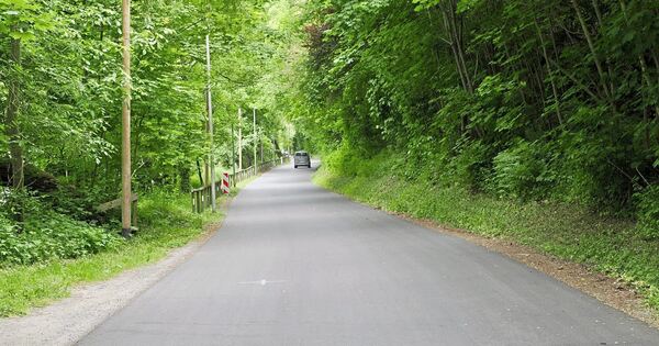 Ludwigsburg-Otto-Konz-Weg-zum-Freibad-Hoheneck-gesperrt