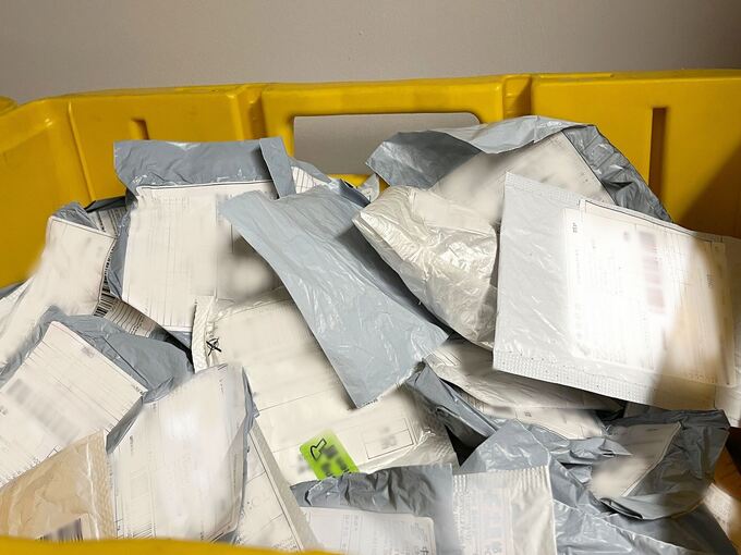 Beschlagnahmte Sendungen mit Saatgut