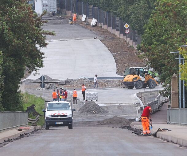 Die Kreisel-Baustelle in Gemmrigheim: Hier wurde Ende August ein Radlader gestohlen.