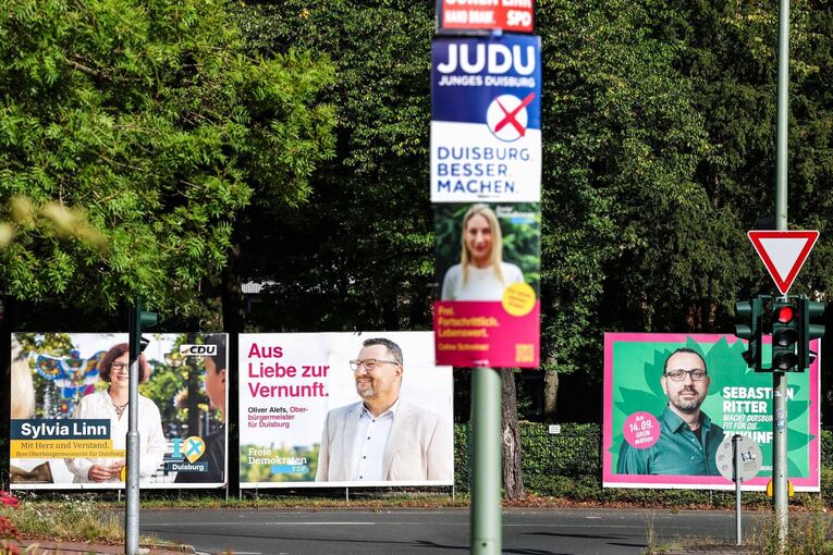 Wahlplakate vor den Kommunalwahlen in Nordrhein-Westfalen Wahlplakate vor den Kommunalwahlen in Nordrhein-Westfalen