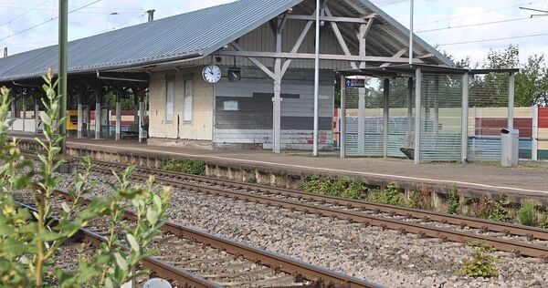 Der Sachsenheimer Bahnhof ist derzeit nicht barrierefrei erreich- und nutzbar.