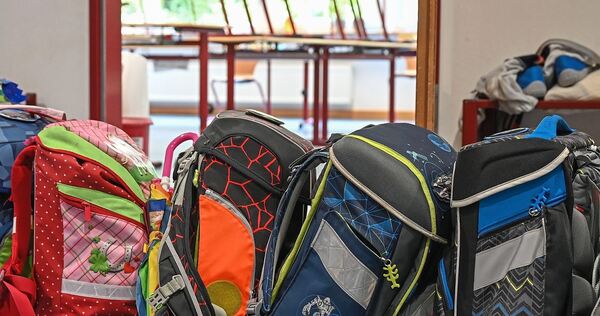 Auch an den sonderpädagogischen Bildungszentren wird das Recht auf Ganztagesbetreuung greifen. Doch Eltern müssen sich auf Gebühren von fast 1000 Euro im Monat einstellen.