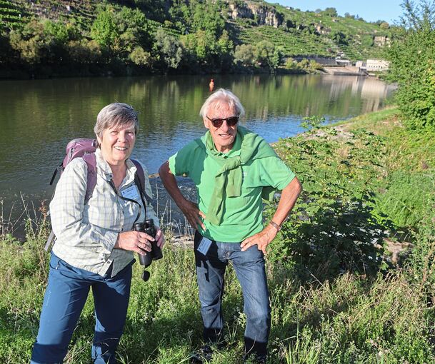 Der Natur ganz nah: Karin Schilling und Georg Hezel sind ehrenamtlich als Neckarguide tätig.