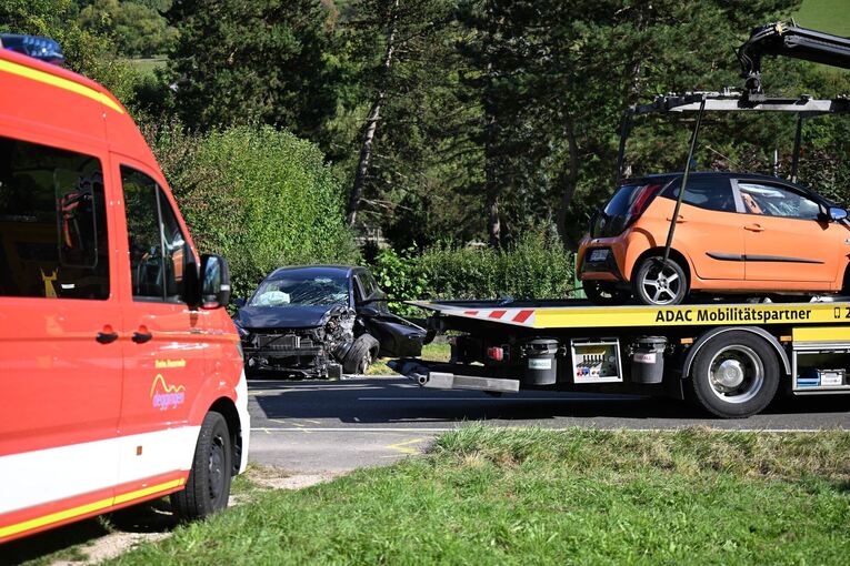 Drei Schwerverletzte bei Unfall