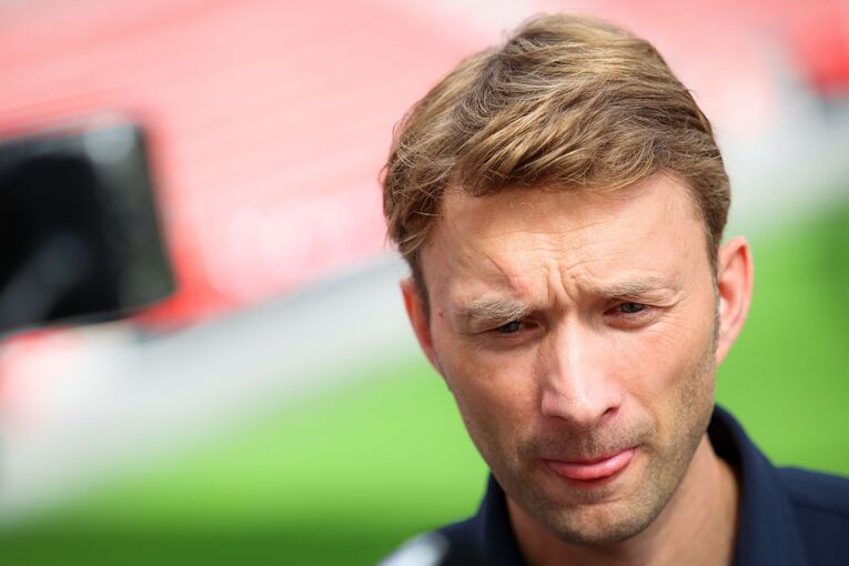 Bayer Leverkusen trennt sich von Trainer ten Hag Bayer Leverkusen trennt sich von Trainer ten Hag