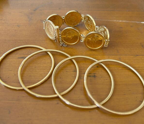 Urlauber schmuggeln massenweise Goldschmuck