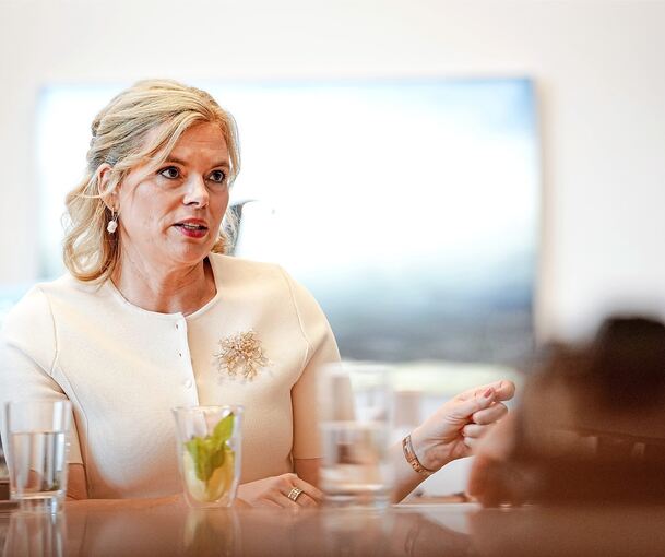 Julia Klöckner setzt im Bundestag auf strikte Neutralität.