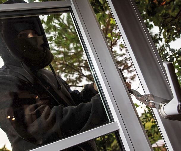 Unbekannte sind am Wochenende in Großbottwar eingebrochen.