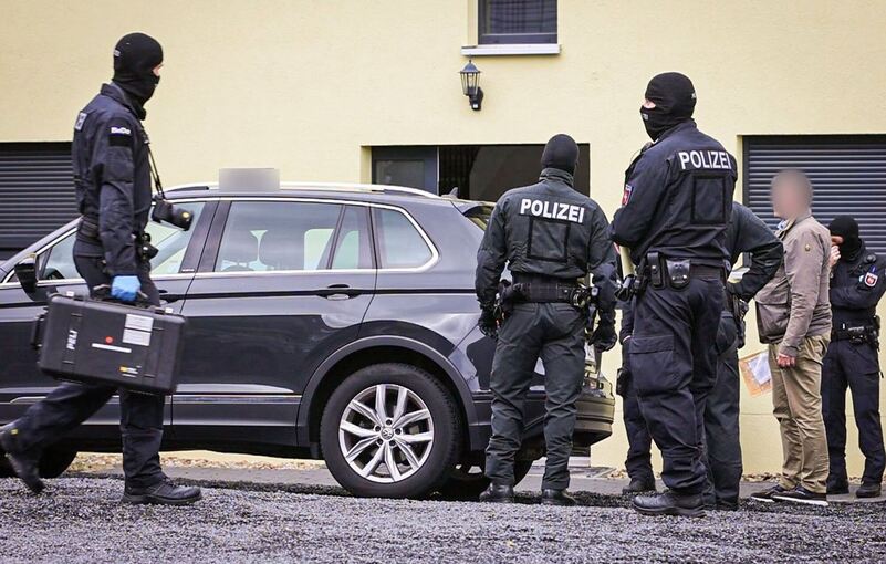 Razzia gegen mutmaßliche Rechtsradikale in drei Bundesländern