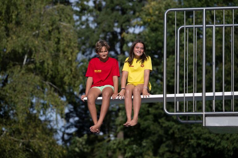Zwei Teenager retten einen Vierjährigen