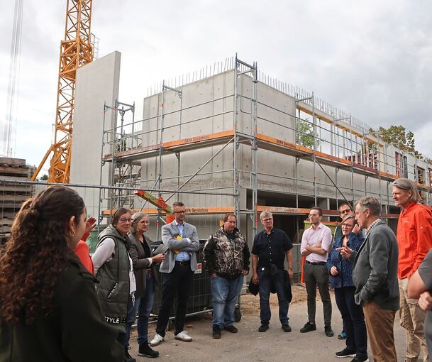 Es gibt auch gute Nachrichten von Baustellen: Das neue Erdmannhäuser Feuerwehrhaus wird wohl eine halbe Million günstiger als veranschlagt.