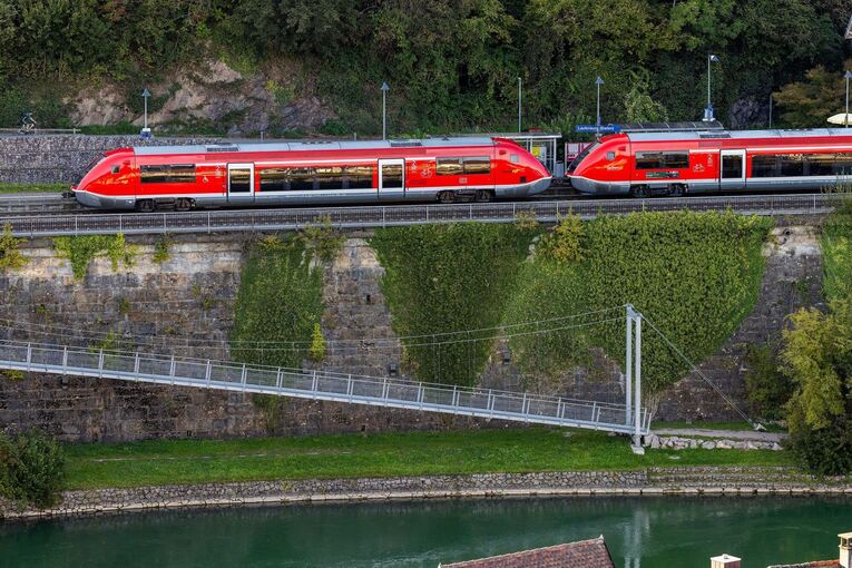 Symbolischer Baustart für Elektrifizierung der Hochrheinbahn