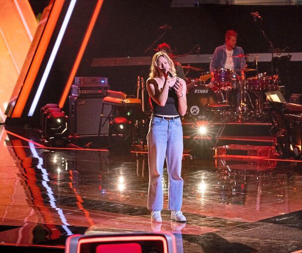 Die Freibergerin Joy Krüger steht bei the Voice of Germany auf der großen Bühne.