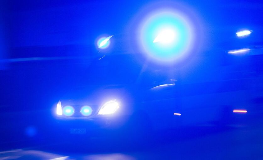 Rettungswagen mit Blaulicht
